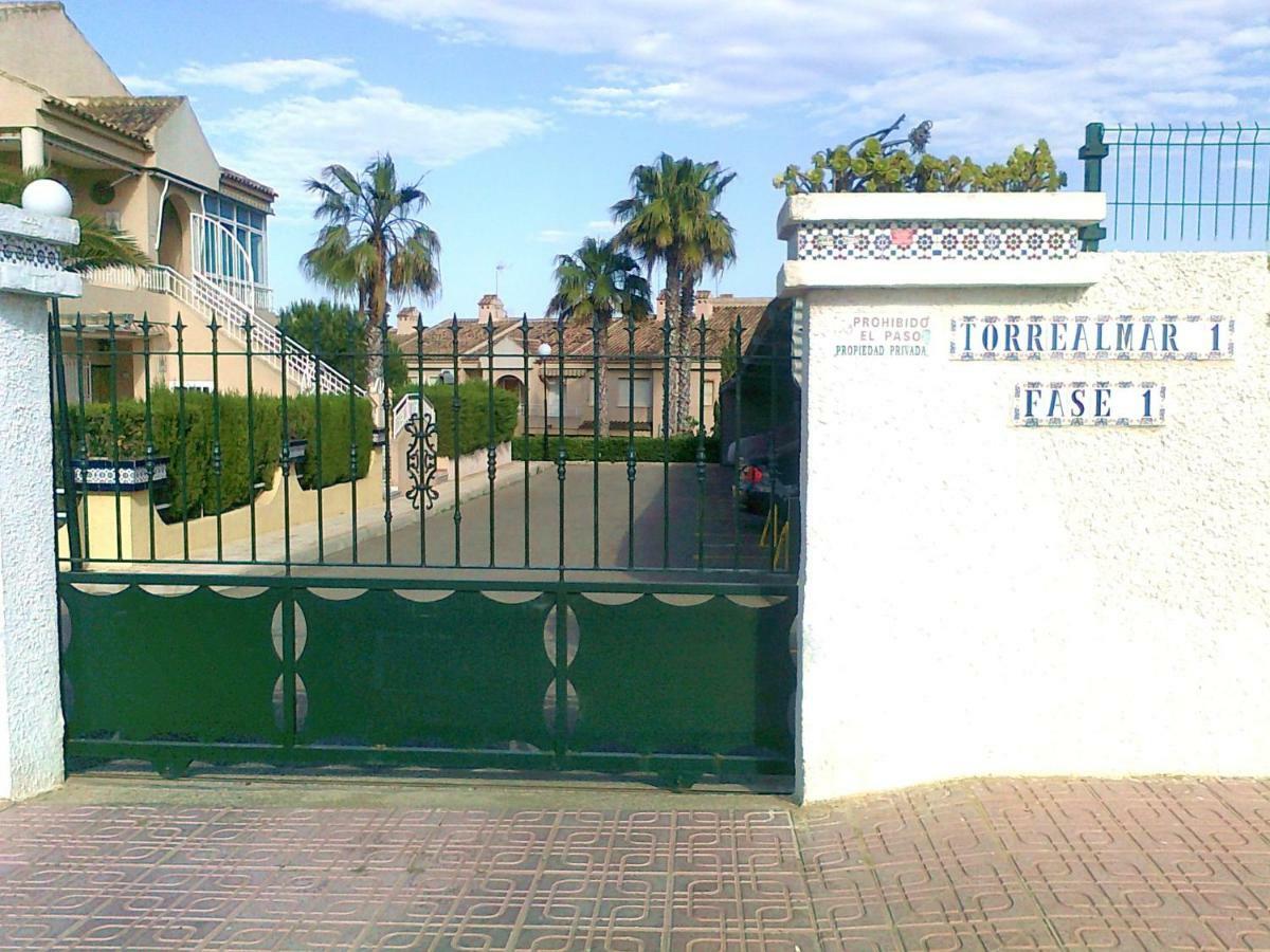 Residencial Torrealmar Con Vistas Apartment Torrevieja Exterior photo